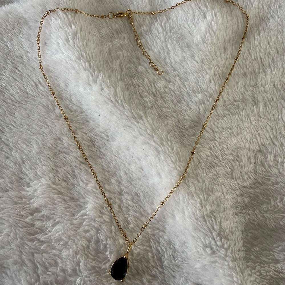 Slide Gold Teardrop Black Stone Pendant